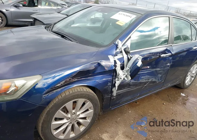 1HGCR2F8XDA218282: 43792094