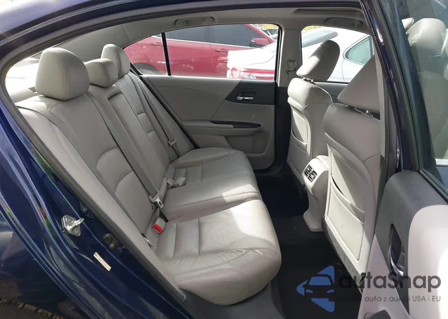 1HGCR2F8XDA218282: 43792094