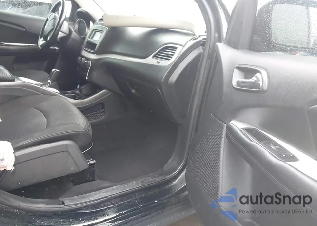 3C4PDCAB1JT276440: 43792140