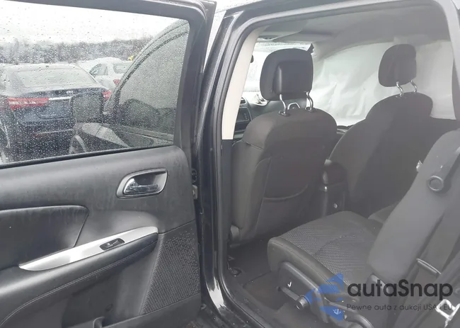 3C4PDCAB1JT276440: 43792140