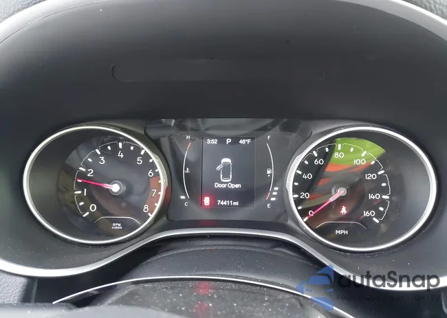 3C4NJDBBXJT399495: 43792148