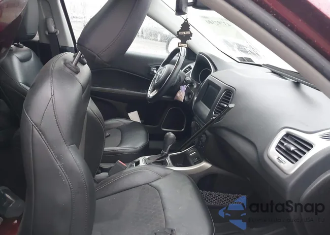 3C4NJCBB1LT258568: 43792300