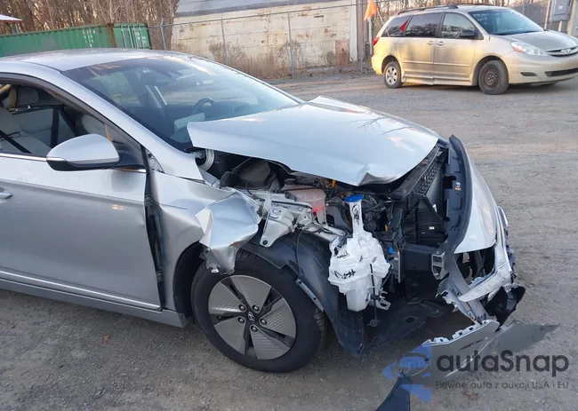 KMHC75LC6MU255743: 43792310