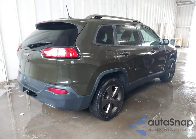 1C4PJMCB6GW366813: 43792319