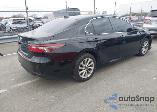 4T1C11AK2NU628640: 43792340