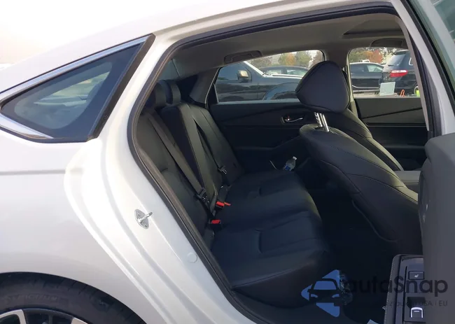 1HGCY2F89SA051543: 43792341