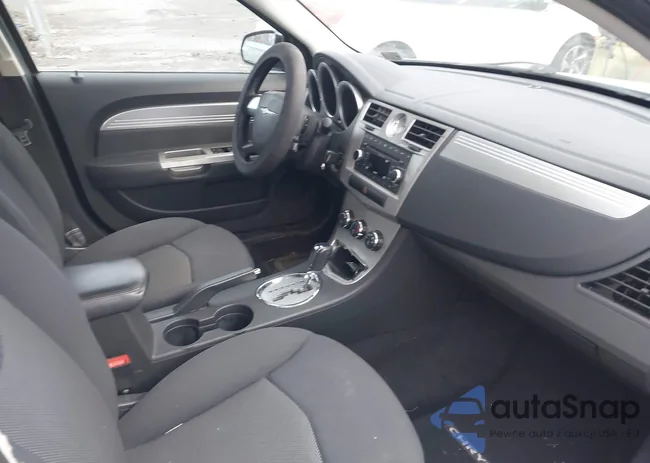 1C3LC56B19N534414: 43792392