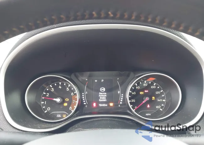 3C4NJDBB7KT596903: 43792399