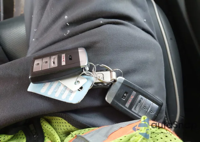 5J8TC2H72KL003955: 43792483