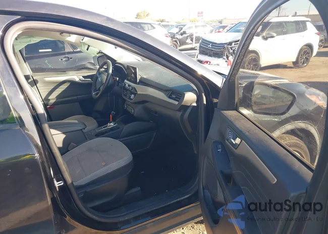 1FMCU0G62MUB00221: 43792498