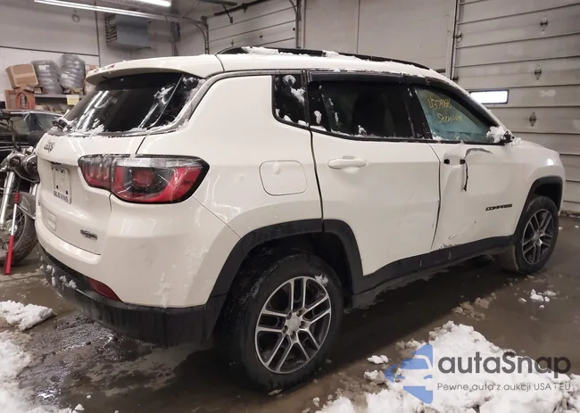 3C4NJDBB1KT661566: 43791616