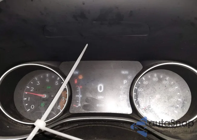 3C4NJDBB1KT661566: 43791616