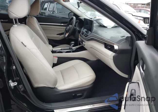 1N4BL4EW2RN426685: 43791870