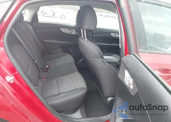 3KPF24AD2PE504564: 43793019