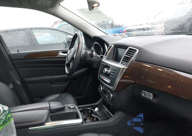 4JGDA5HB5FA532683: 43793237