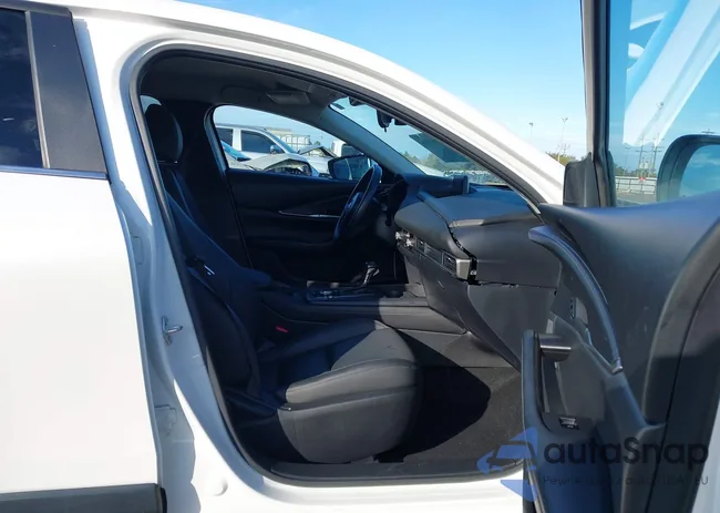 3MVDMBBL5MM300515: 43793398