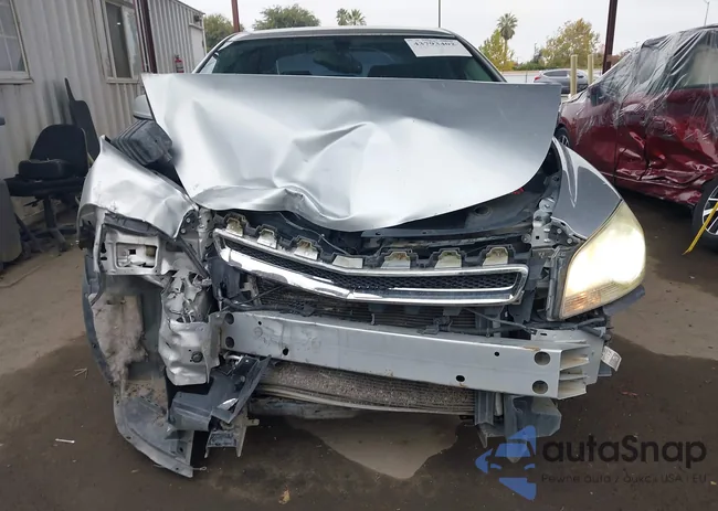 1G1ZD5EB2AF305896: 43793402