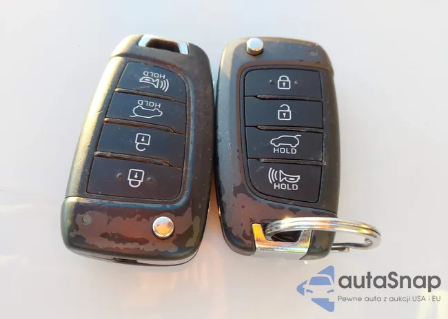 KMHTG6AF1LU026811: 43793544