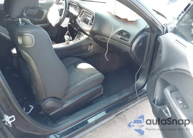 2C3CDZAG8JH183649: 43792655