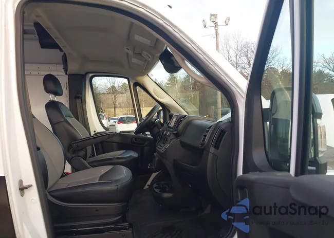 3C6LRVBGXPE547912: 43792680