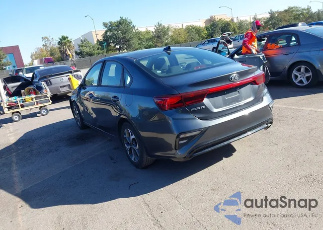 3KPF24AD3KE109091: 43792731