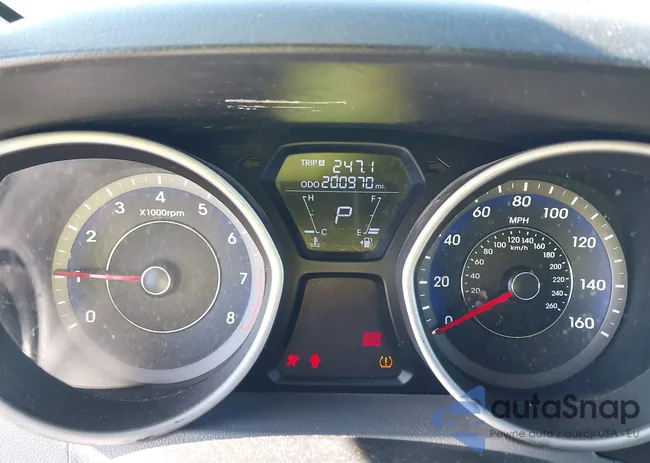 KMHDH4AE3DU563145: 43792770