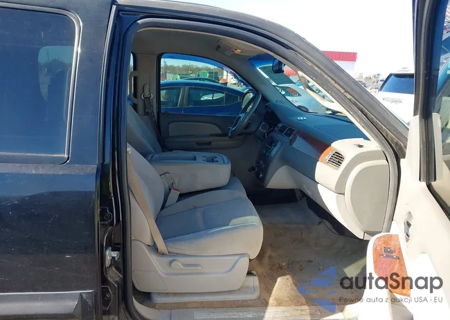 1GKFC16087R237909: 43792833