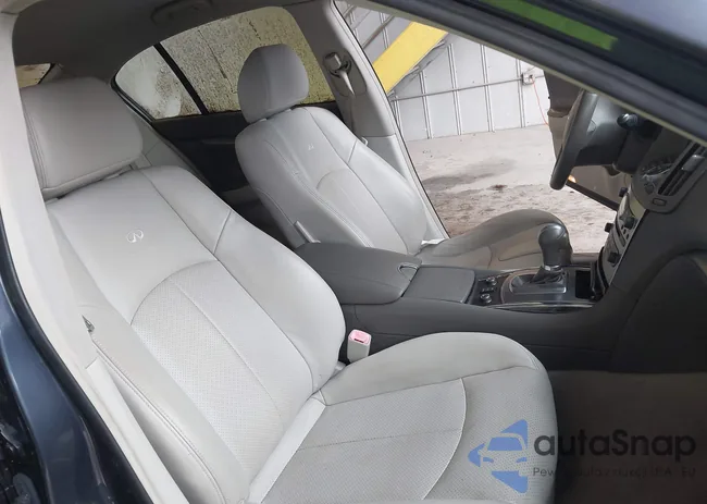 JN1CV6AR2BM409453: 43792846