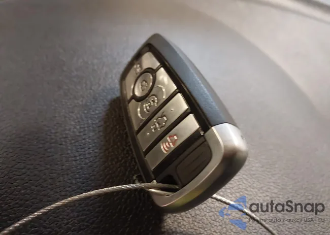 1FM5K8D81JGC65996: 43792916