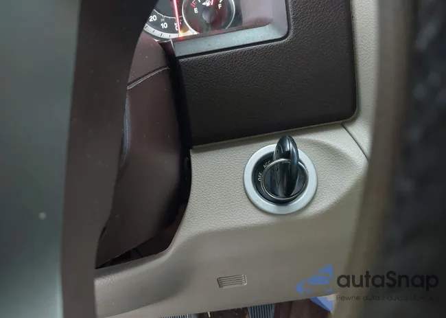 1C6RR6VT2HS693373: 43793643