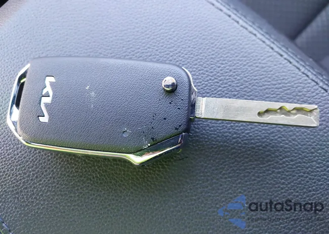 KNDPU3DF9S7328885: 43793861