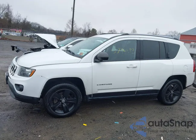 1C4NJDBB6GD617933: 43794953