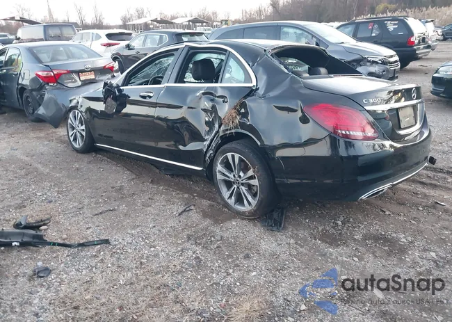 W1KWF8DB3MR613594: 43794992