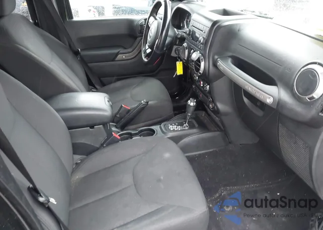 1C4BJWDG3HL511776: 43795017