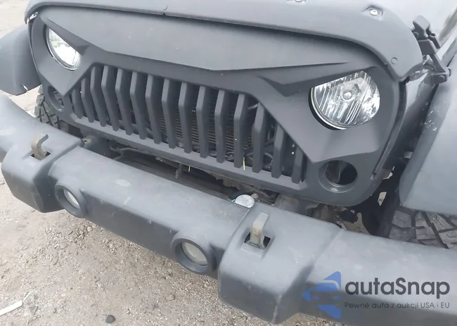 1C4BJWDG3JL899016: 43795156