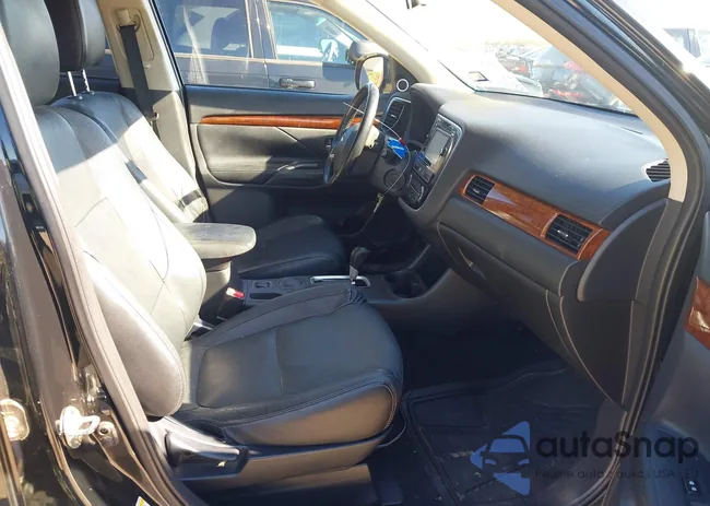 JA4AD3A36EZ020088: 43795173