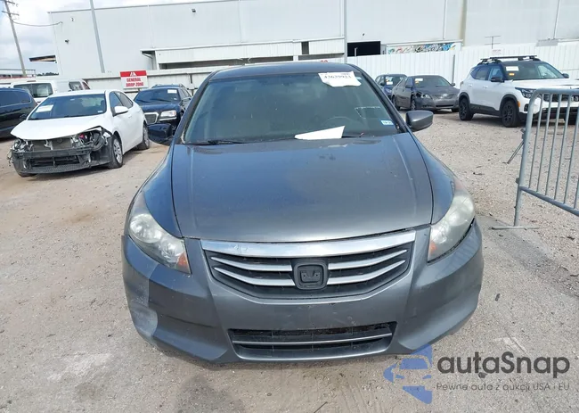 1HGCP2F4XCA058504: 43795207