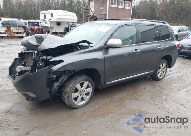 5TDBK3EH1BS054197: 43795296