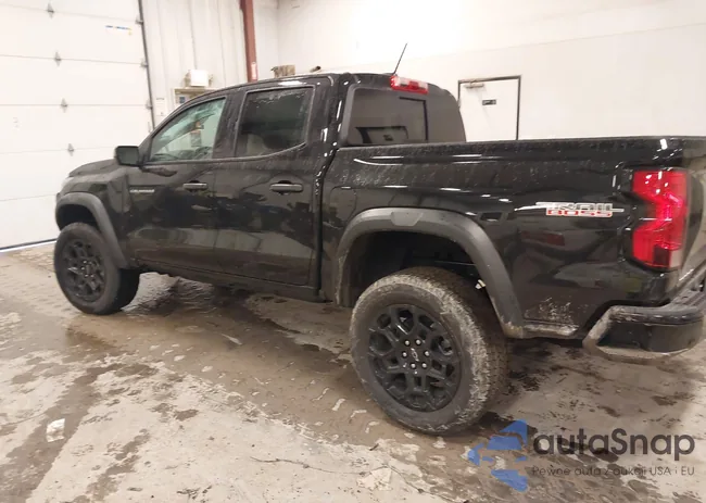 1GCPTEEK9T1122402: 43795391