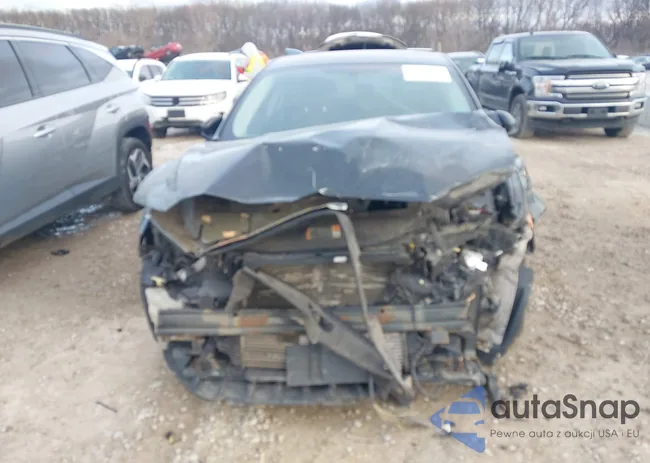 3FA6P0K90DR272562: 43794579