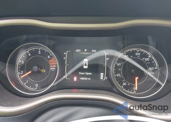 1C4PJLCB8GW208144: 43794627