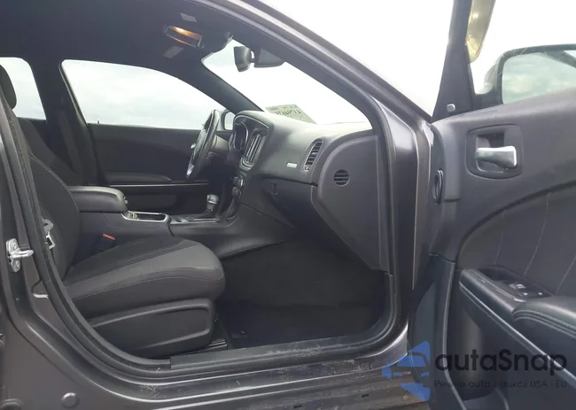 2C3CDXHG6FH730113: 43794675