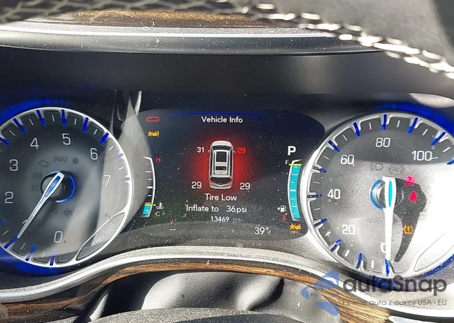 2C4RC1GG4PR514859: 43794817