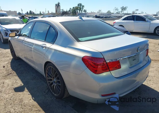 WBAKB4C57BC575082: 43794860