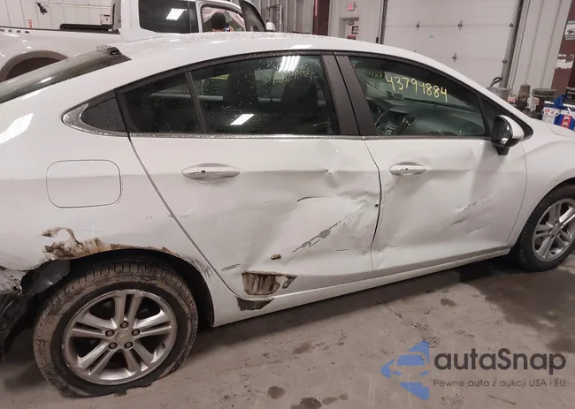 1G1BE5SM5H7106057: 43794884