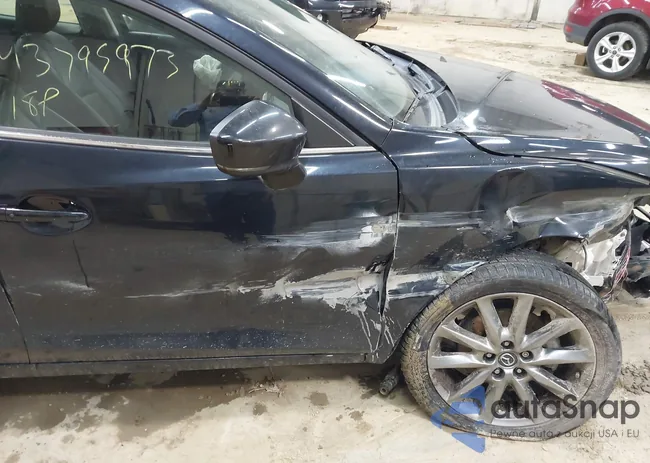 3MZBN1V36JM170183: 43795973