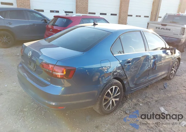 3VWDB7AJ8HM394865: 43796072