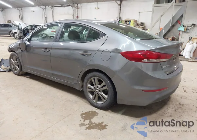 5NPD84LF3JH326798: 43796124