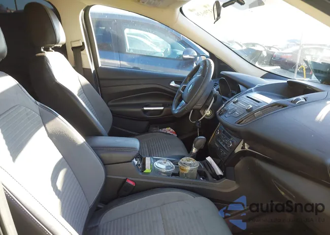 1FMCU0GD0HUD77387: 43796139