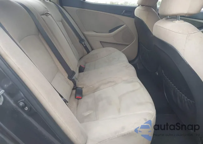 KNAGM4A70F5629403: 43796241